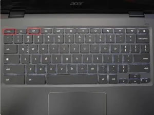 Picture of a chromebook keyboard highlighting the esc and restart keys.